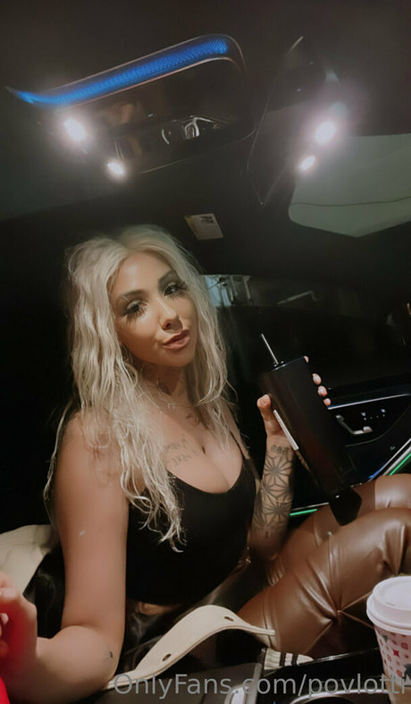 povlotti model adult gallery