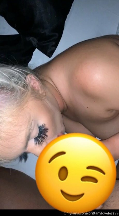 throatbabyjessica star hot photo