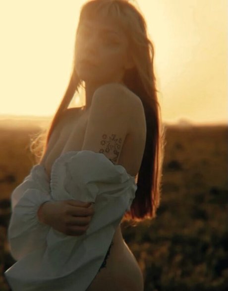 hey ksksss star beautiful pics