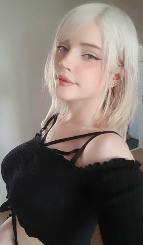 Smoettii pornographic star pictures