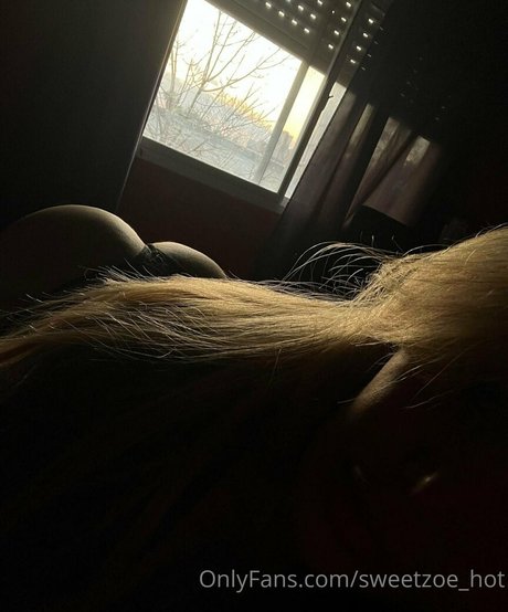 sweetzoe hot pornstar art photos