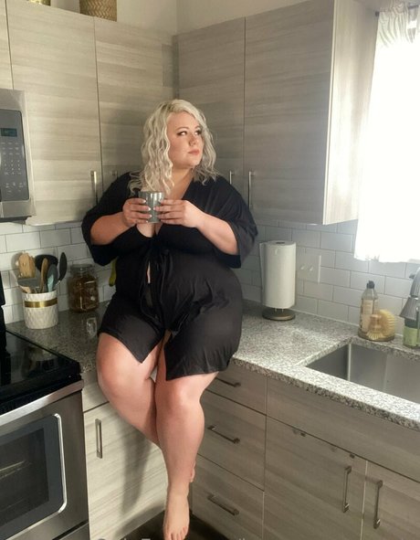 laceysummersvip xxx model archive