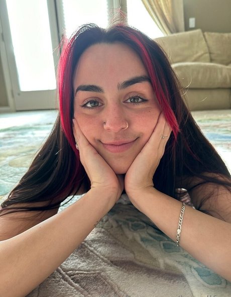 gfe hazell art star image