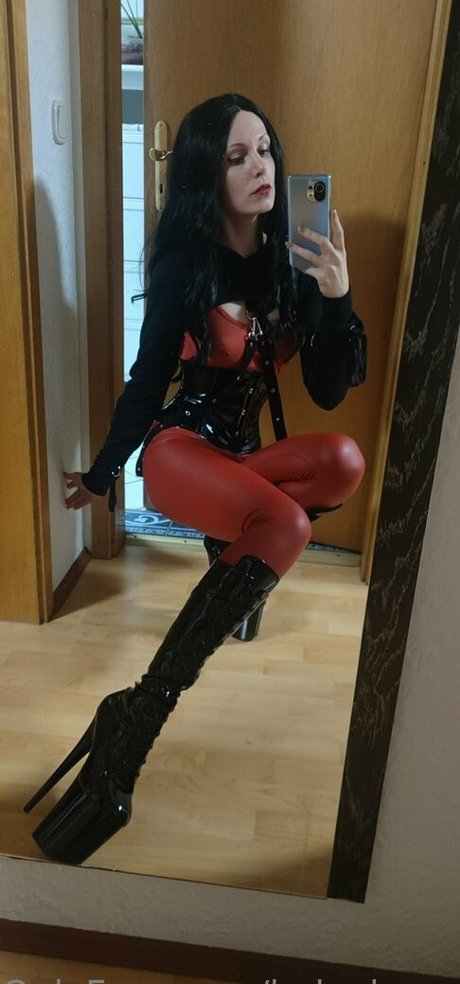 ladyelvendoll pornstar nudes archive