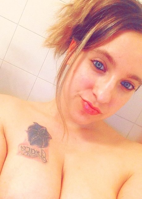 iceybabe star beautiful photo