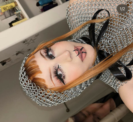 Rottinghottie erotic model pic