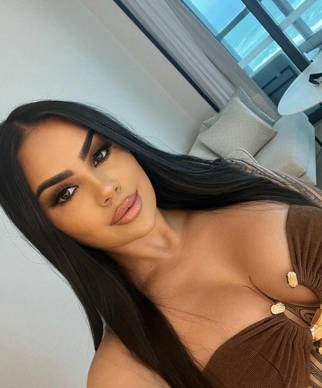 paremiria actress picture