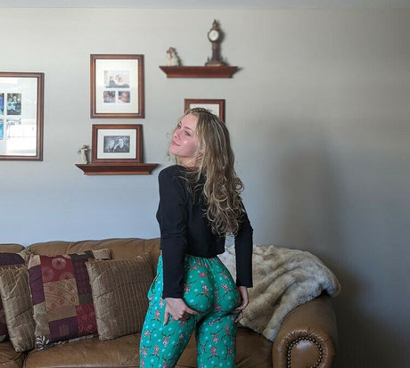 nayrockstar3 naked pornstar photo