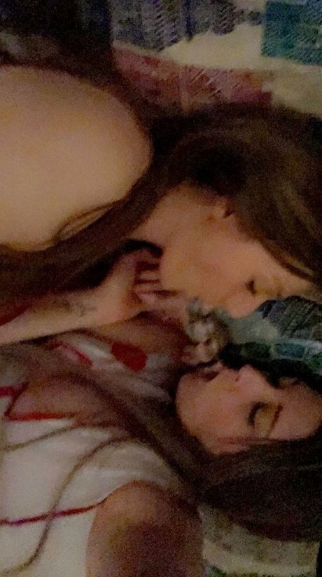 Itsdanielle92x exclusive model pictures