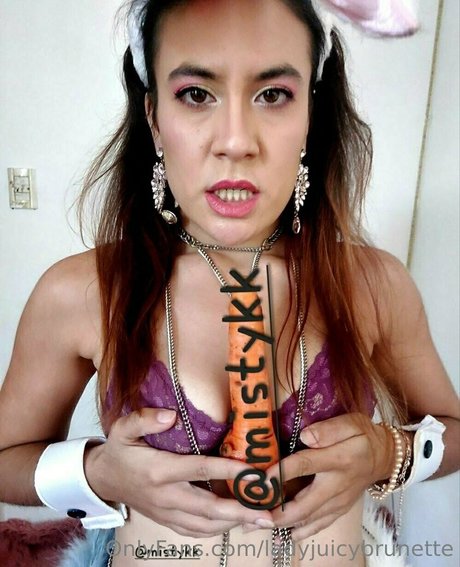 ladyjuicybrunette pornstar images