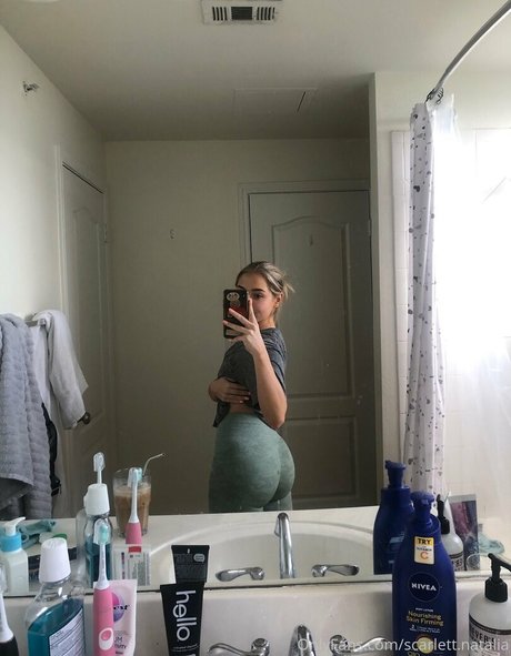 sexy mom onlyfans hot naked pic