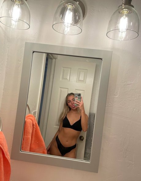 leather leggings onlyfans hot sexy pic