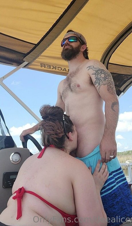 deealice hot actress pictures