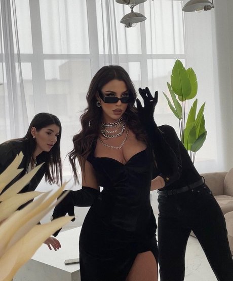 Lybov Kalish pornstar exclusive images