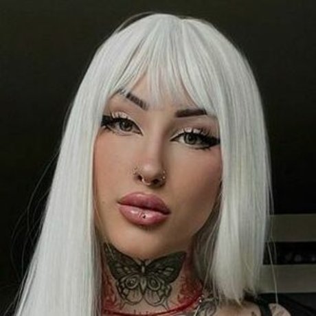 yami liia model erotic photo