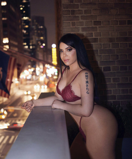 Andrea Anaconda exclusive model pics