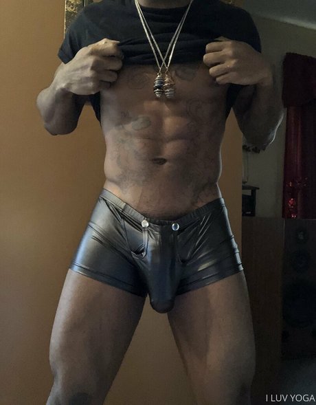 siryoga model hot images