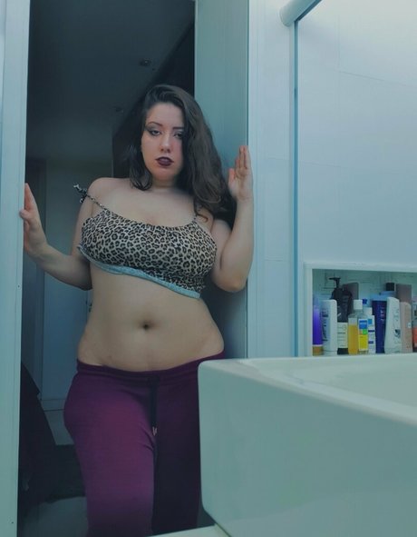 tattooed shemale onlyfans top image