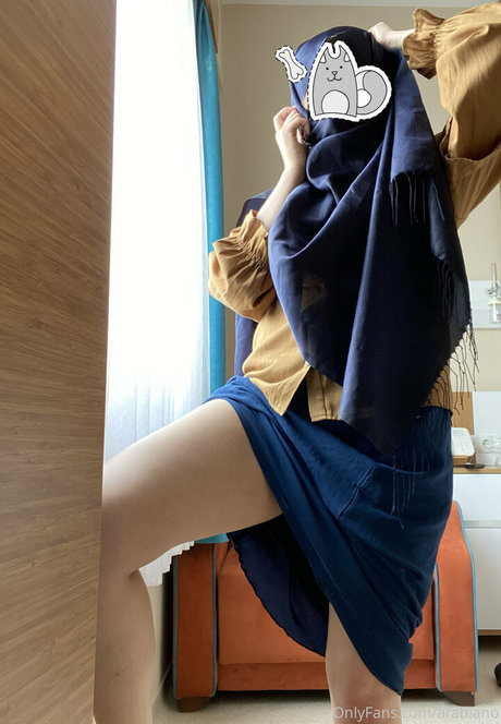 arabiano hot actress galleries