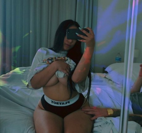 Anyastja ASMR pornstar sexy pic