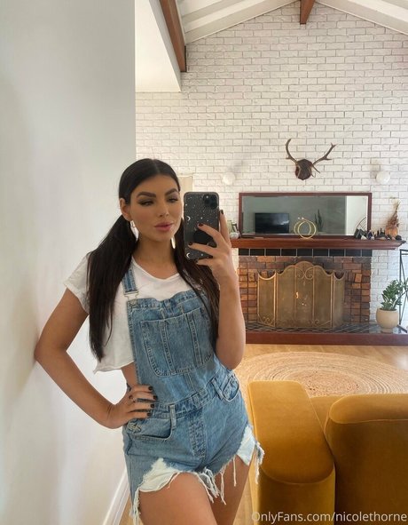 nicolethorne pornstar nudes images