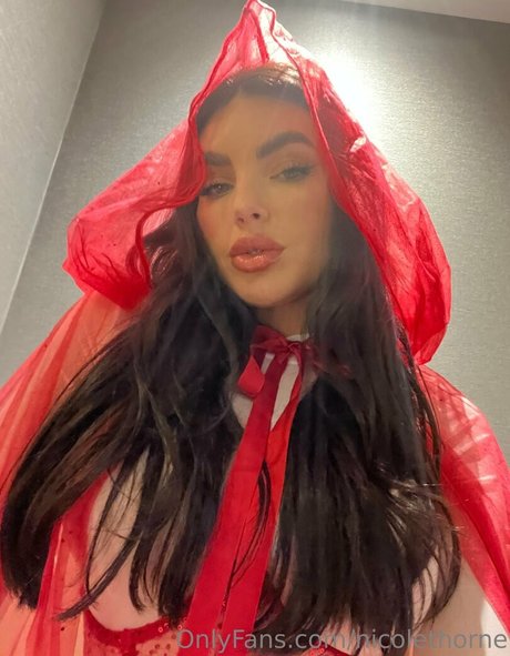 nicolethorne model art img