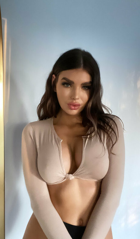 nicolethorne art actress photos