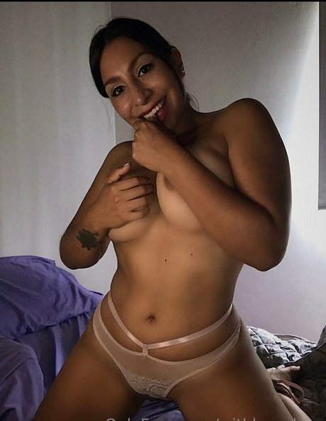 withlove lara star hot pictures