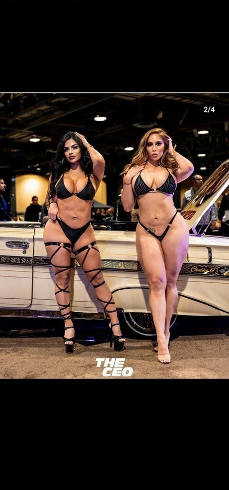 Azleal top model photo