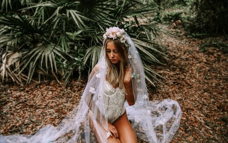 Allie Wes sexy actress images