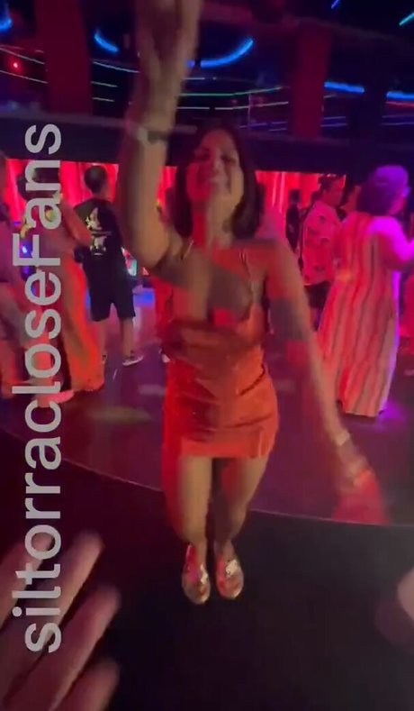 Sil Torra Torra art star pic