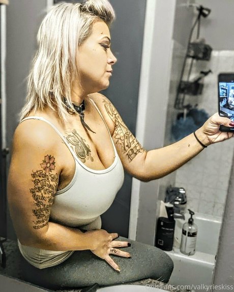 valkyrieskiss star erotic pics