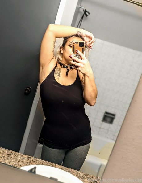 valkyrieskiss hot star photos