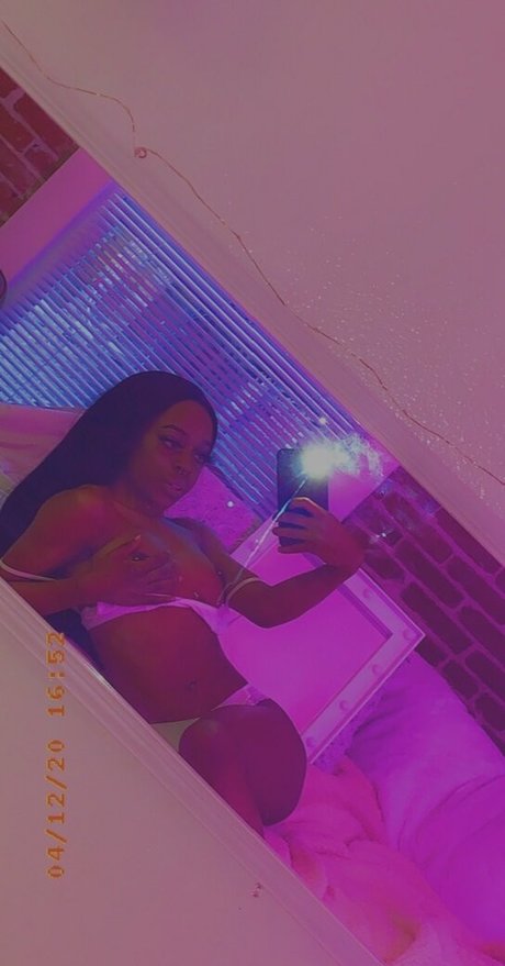 brittxolondon sexy star photos