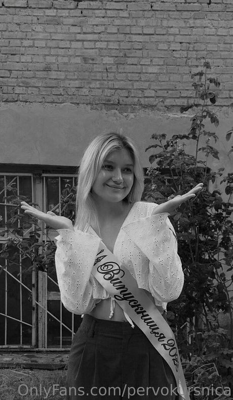 pervokursnica nudes actress photo