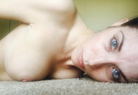 sablevanell erotic actress img