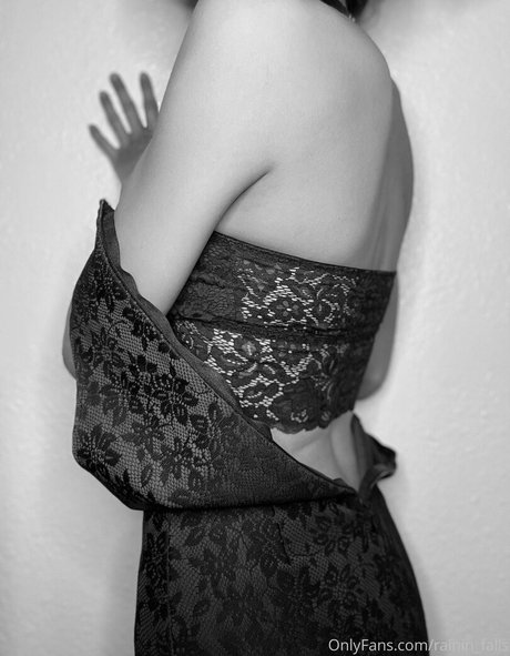 leather leggings onlyfans free nude image