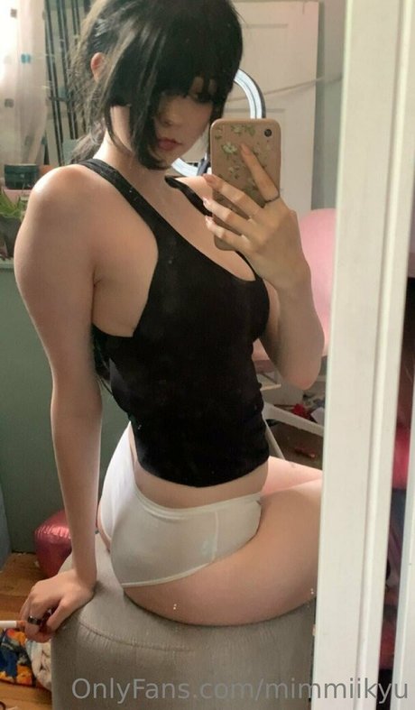 mimmiikyu model nude gallery