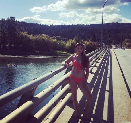 Cassidy Mceown hot pornstar pics