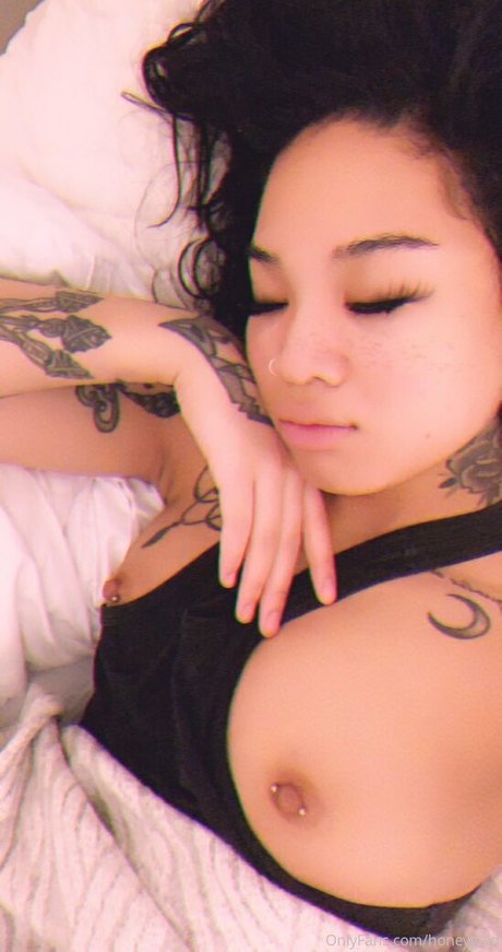 honeygold model exclusive pictures