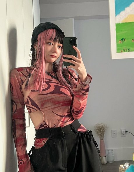 aooomi hot star image