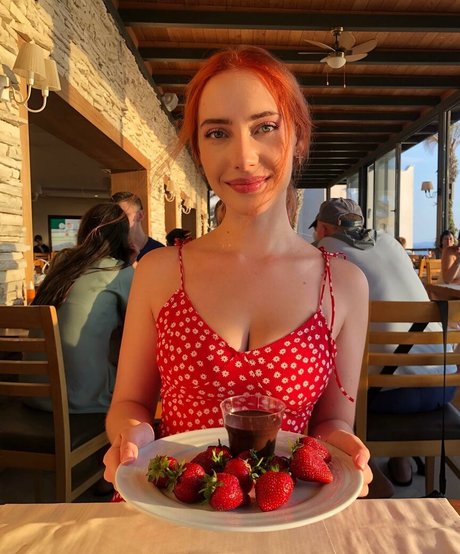 Alissa Strekozova free actress pics