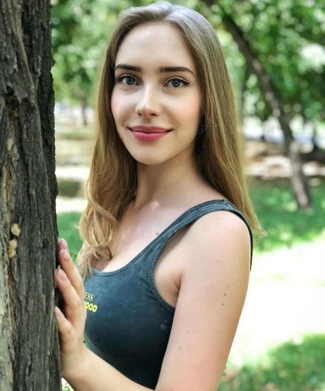 Alissa Strekozova xxx actress archive