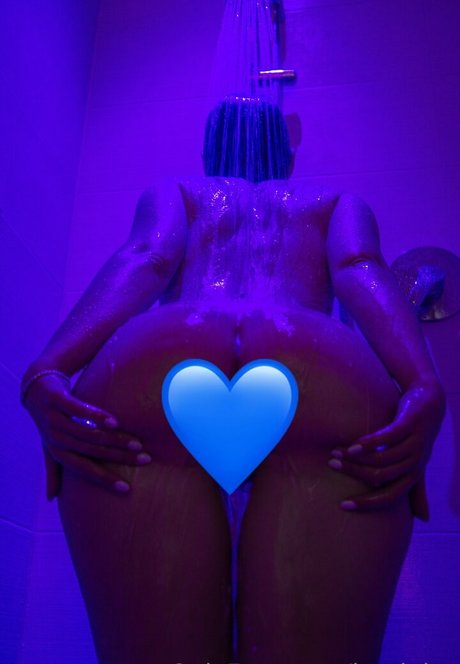 larajuice adult star galleries