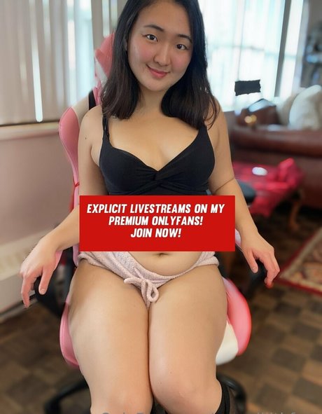 aroomikimfree pornstar top photo