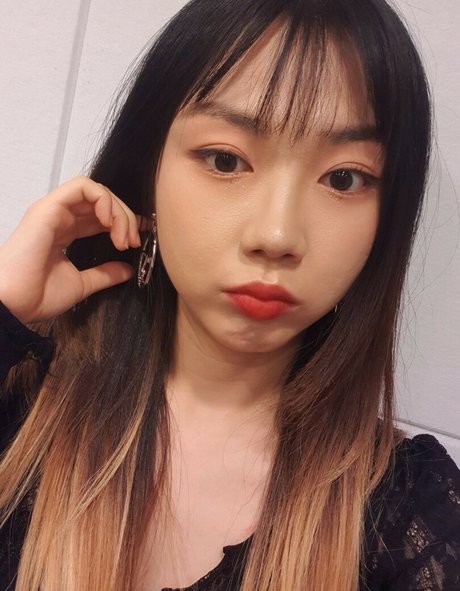 Bubbly live sex star galleries