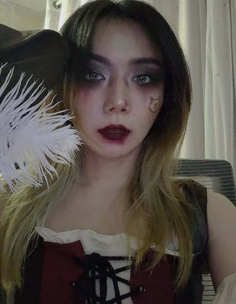 Bubbly live star nice photos