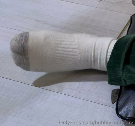 Bubbly live porn model archive