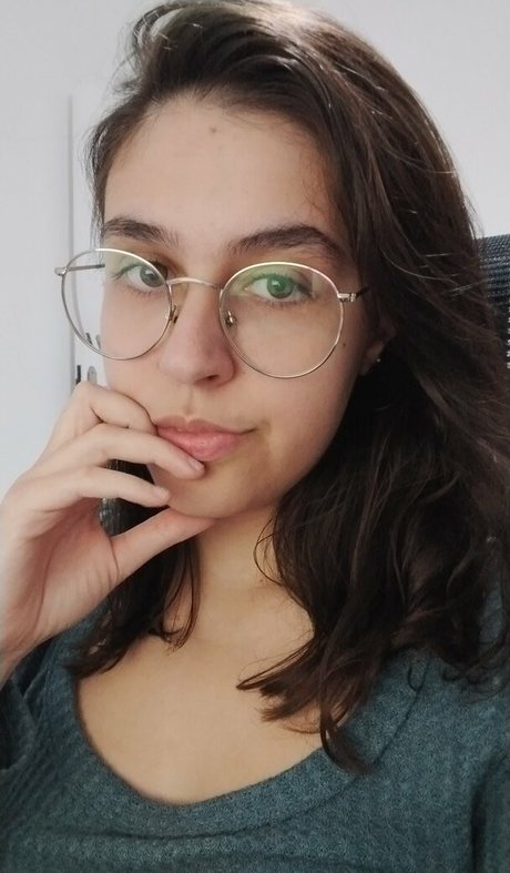 Ayla Antunes model art archive