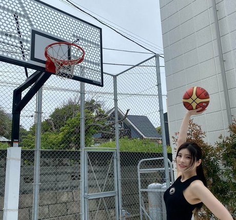 Kamiki Rei erotic actress archive